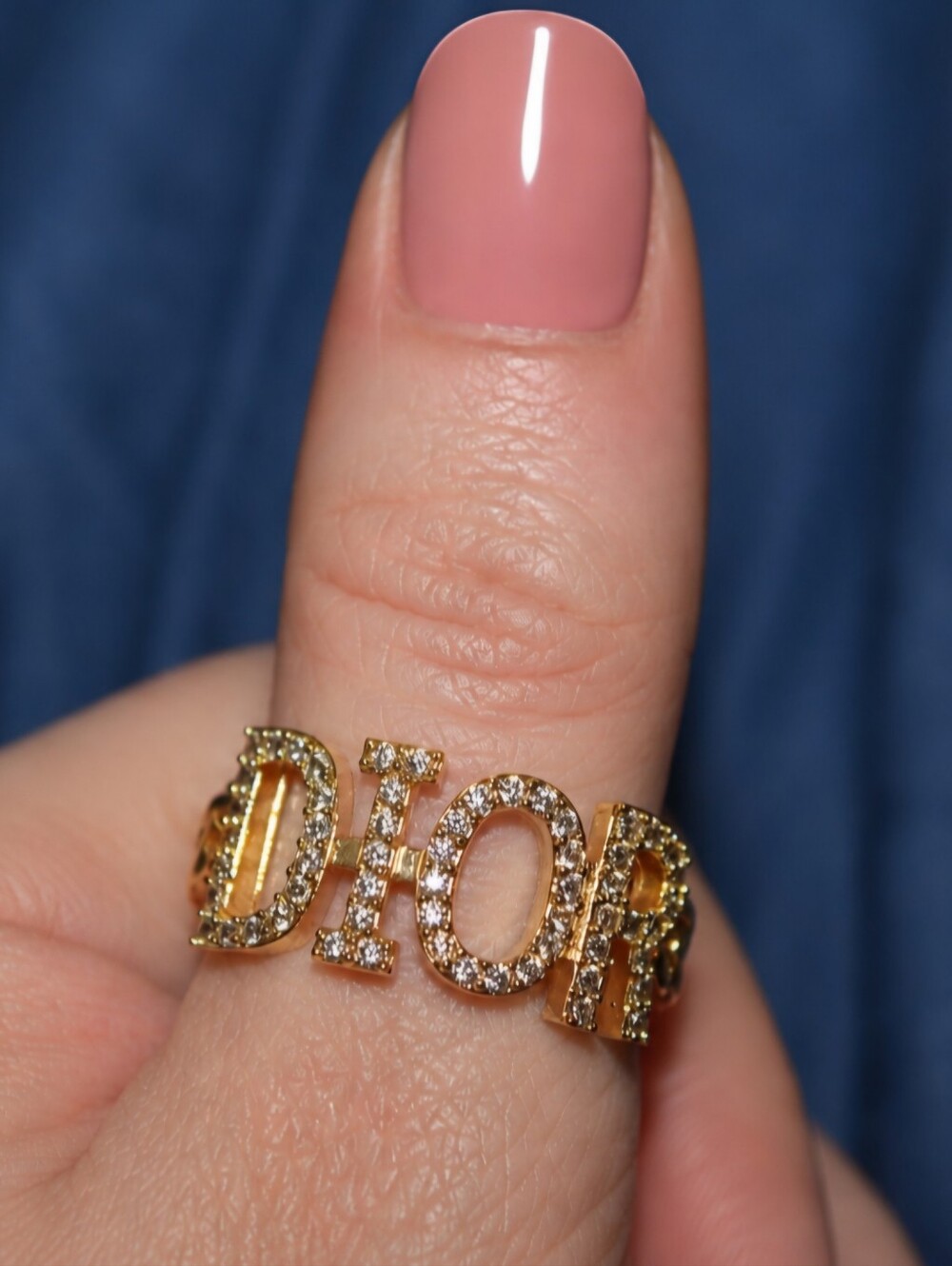 Aura Monogram Ring - Golden Aura - Picture 3 of 7